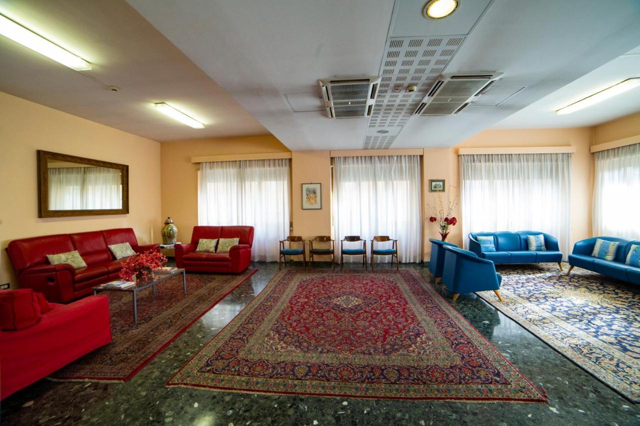 Casa Per Ferie Pio Viii Hotel *